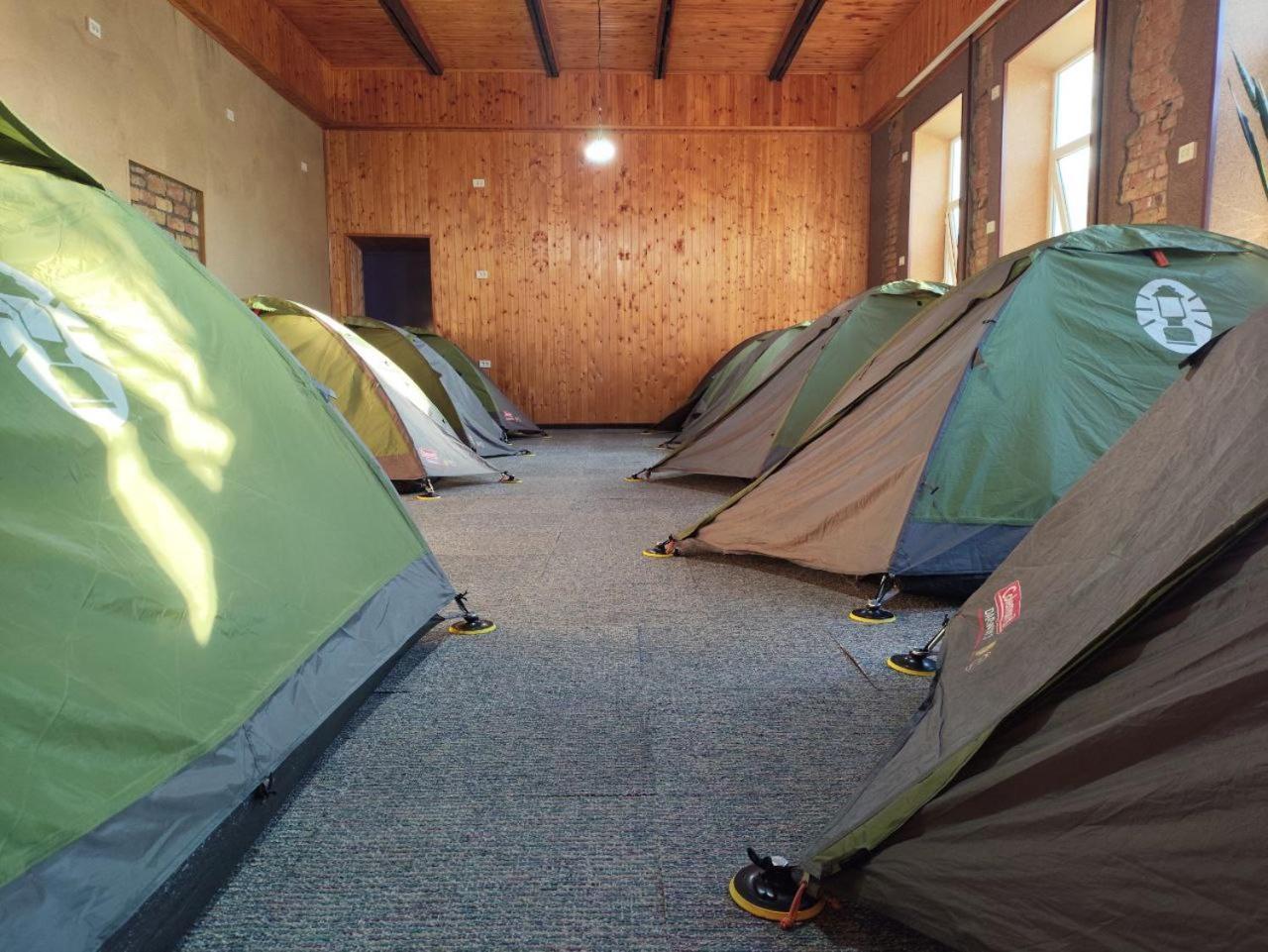 Urban Monkey Tent Hostel & Bar Karakoł Zewnętrze zdjęcie