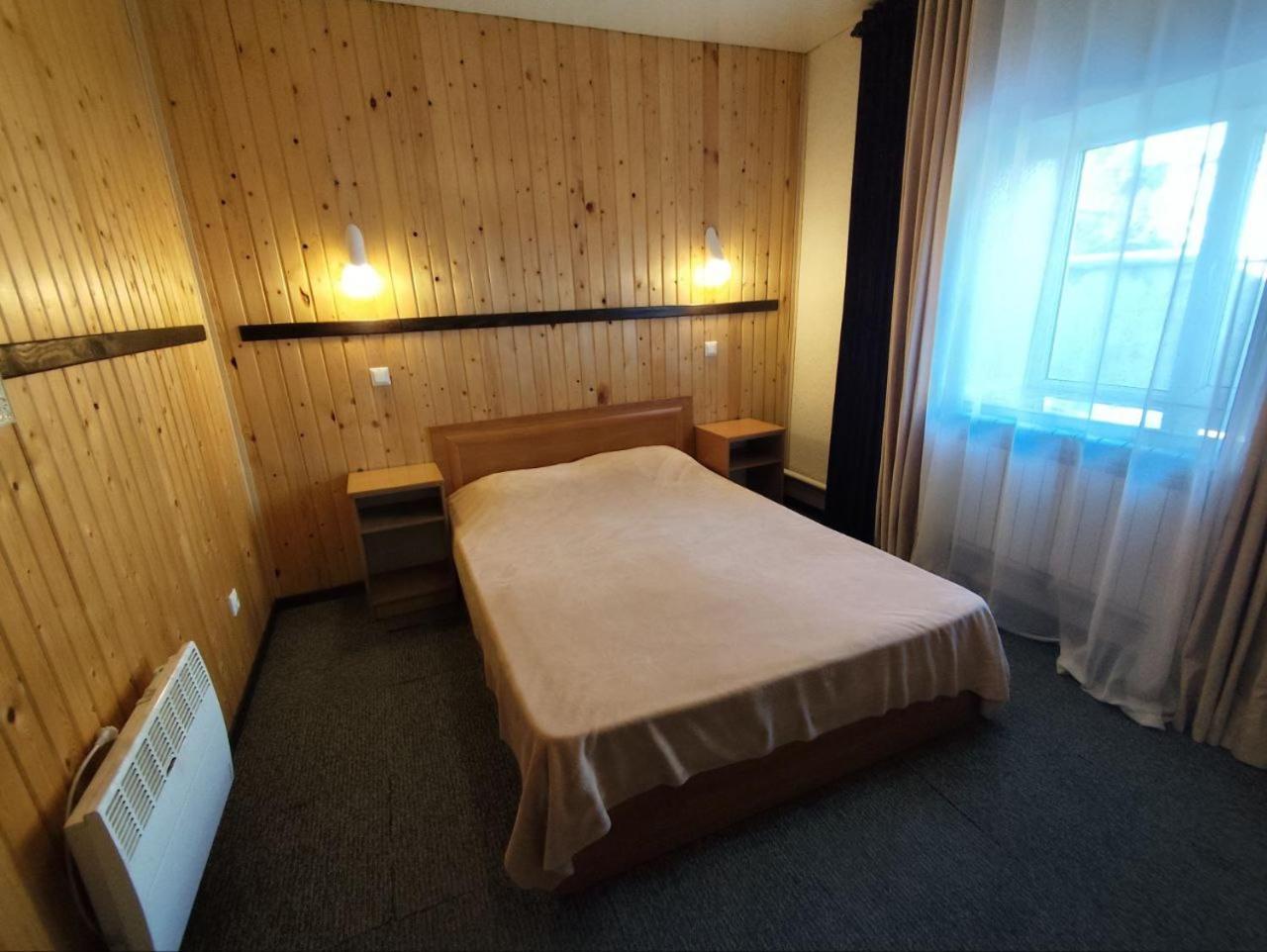 Urban Monkey Tent Hostel & Bar Karakoł Zewnętrze zdjęcie